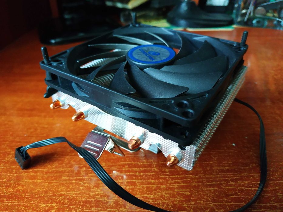 кулер AMD на трубках Cooltek