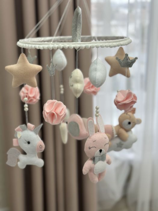 Мобіль дитячий для дівчаток