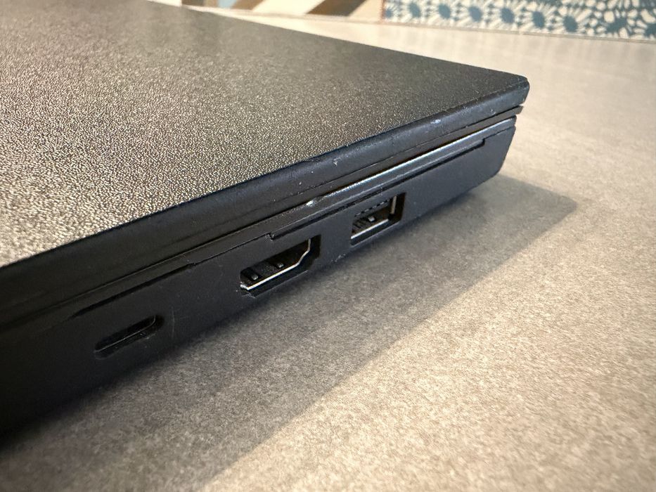 Lenovo ThinkPad x270 8/240 GB