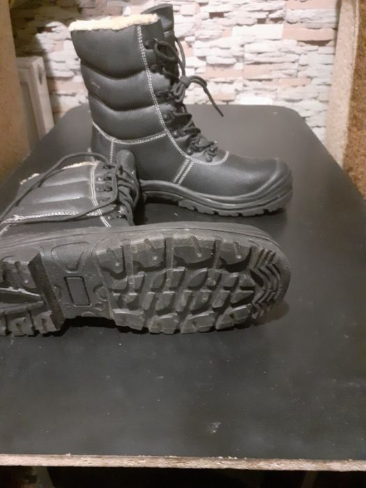 Ботинки высокие на меху