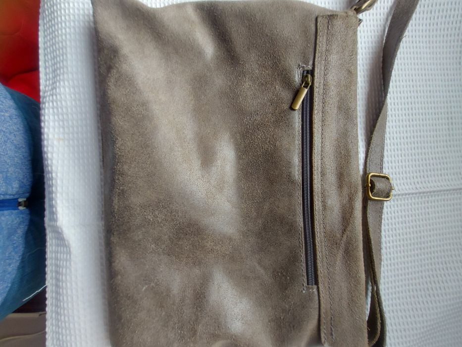 Mala de Pele Genuína, made in Itália - Cinzenta.