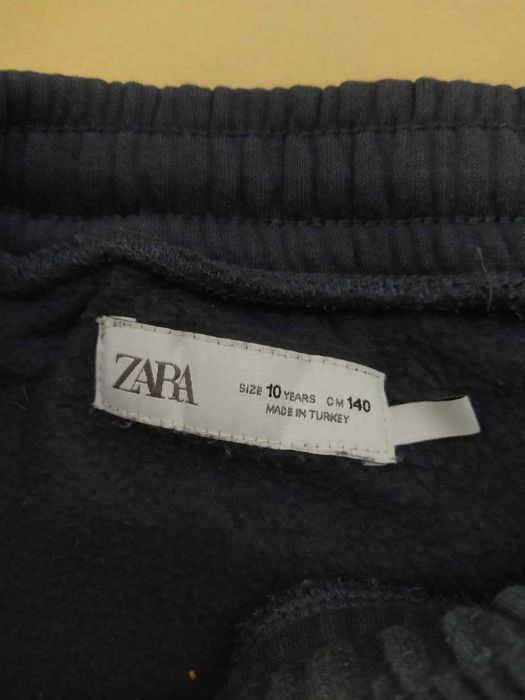 Костюм від  Zara