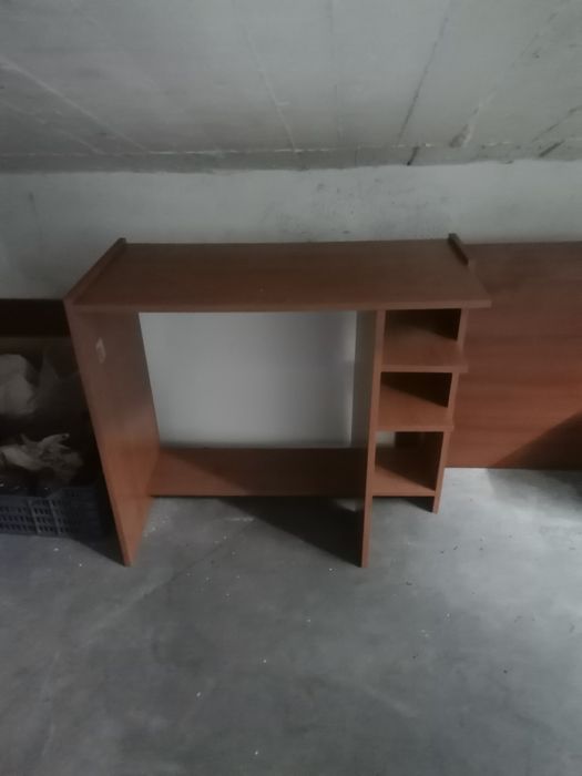 Aparador de entrada ou secretária