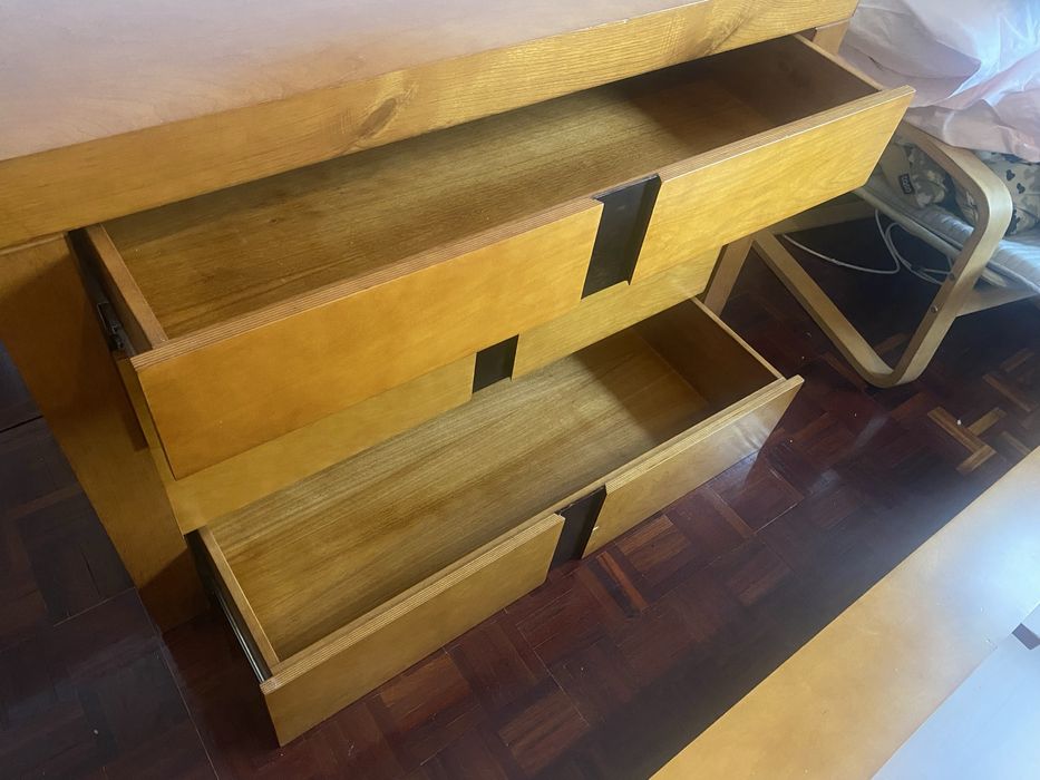 Quarto de casal em madeira macica