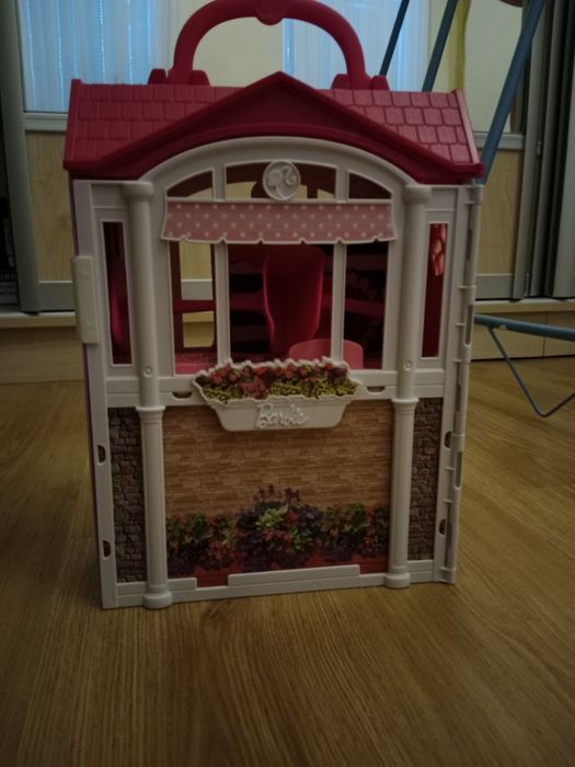 Дитячий будиночок з наповненням