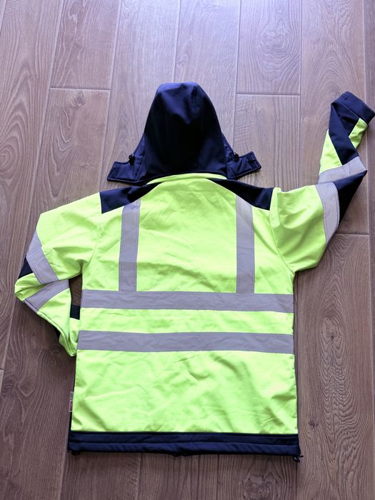 Тепла робоча куртка softshell зі світловідбивними елементами, розмір L