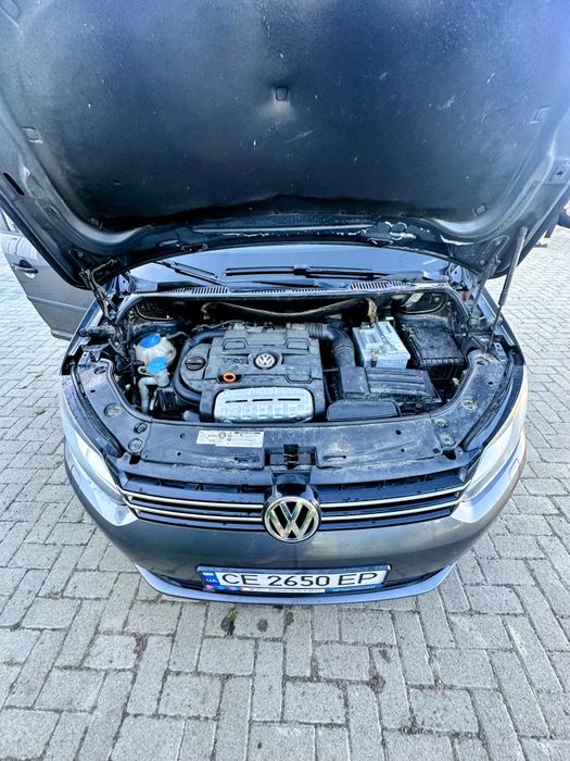 VW Touran 2011 1.4TSI бензин автомат