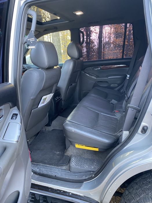 Toyota Land Cruiser 120