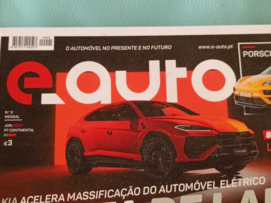 revista sobre automóveis elétricos, como nova