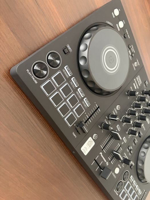 Kontroler DJ Pioneer DDJ-FLX4