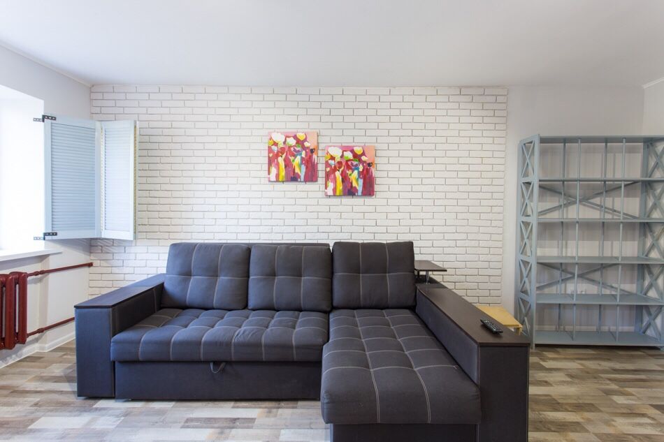 Посуточно / почасово возле Саржиного Яра 2-к квартиру ул.Есенина 12