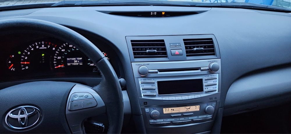 Toyota Camry XLE 2011