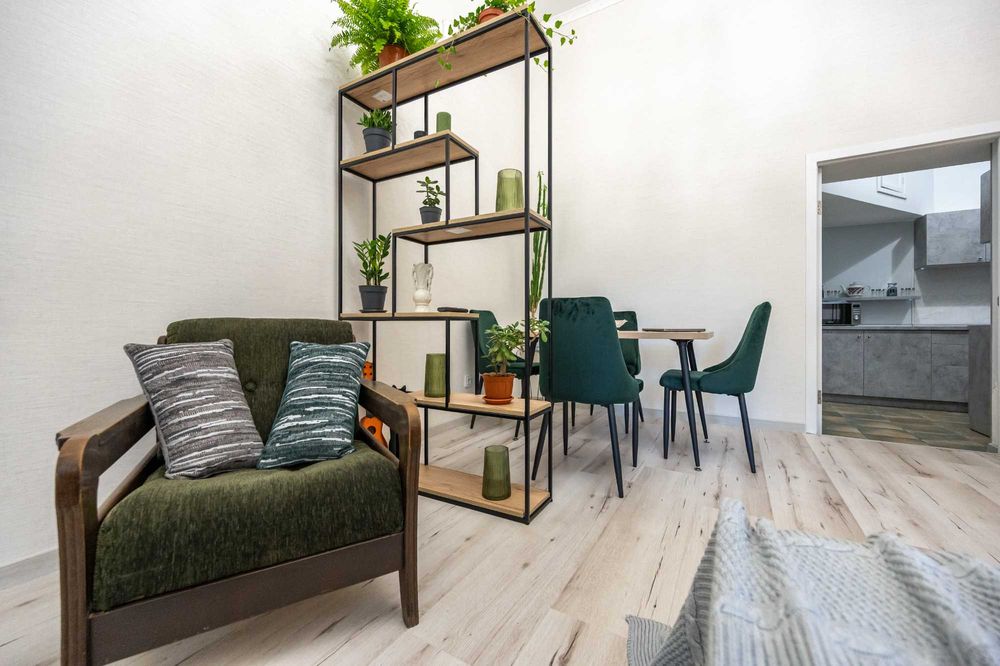 Дім з двориком, центр, море 6014