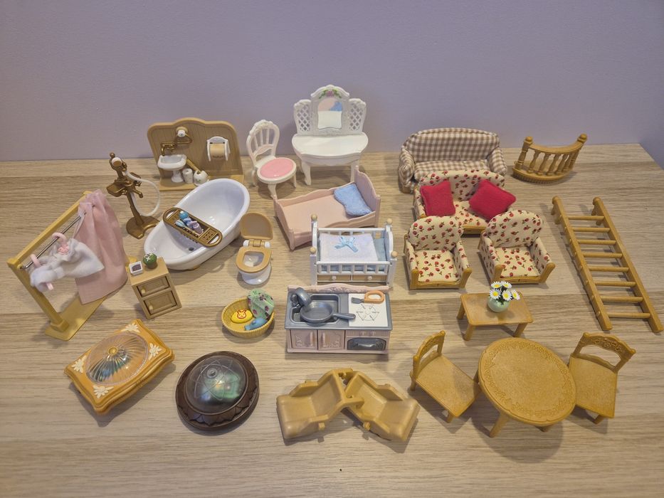 Sylvanian Families domek + auto + wyposażenie + króliczki + gratis latarnia