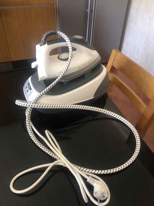 Flama Ferro Engomar Caldeira Steamjet 554FL