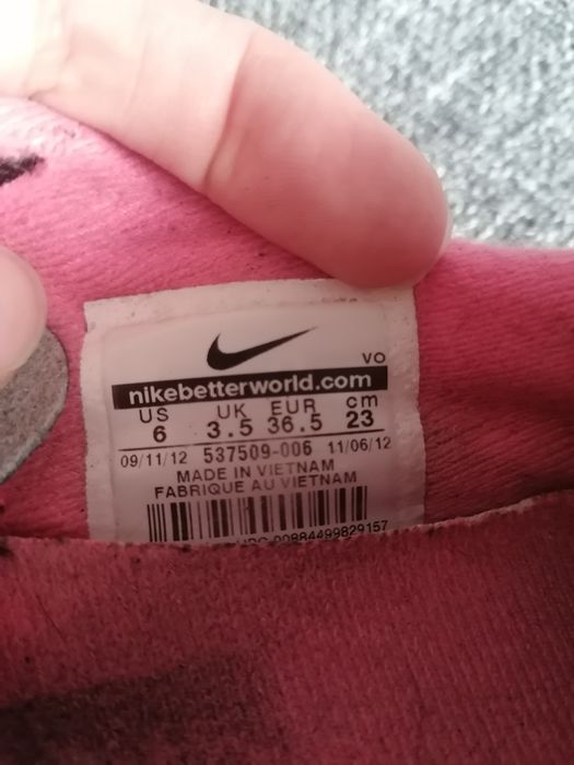 Ténis Nike preto/rosa