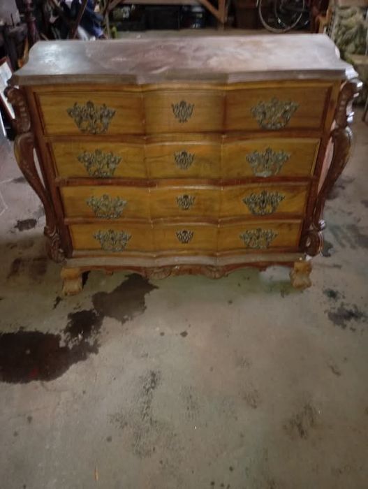 Vendo esta comada muita bonita