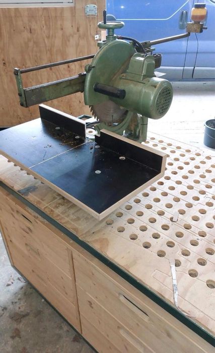 Торцовочна пила, торцовка, радіальна пила Graule. Італія!