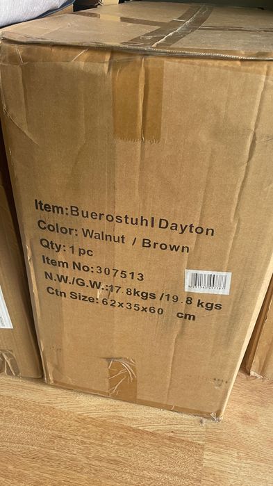 Cadeira escritório Nogueira/madeira
