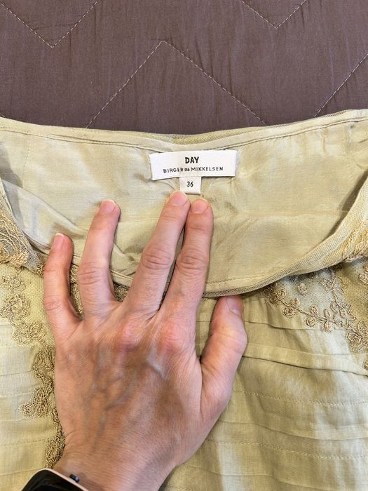 Батистова спідниця