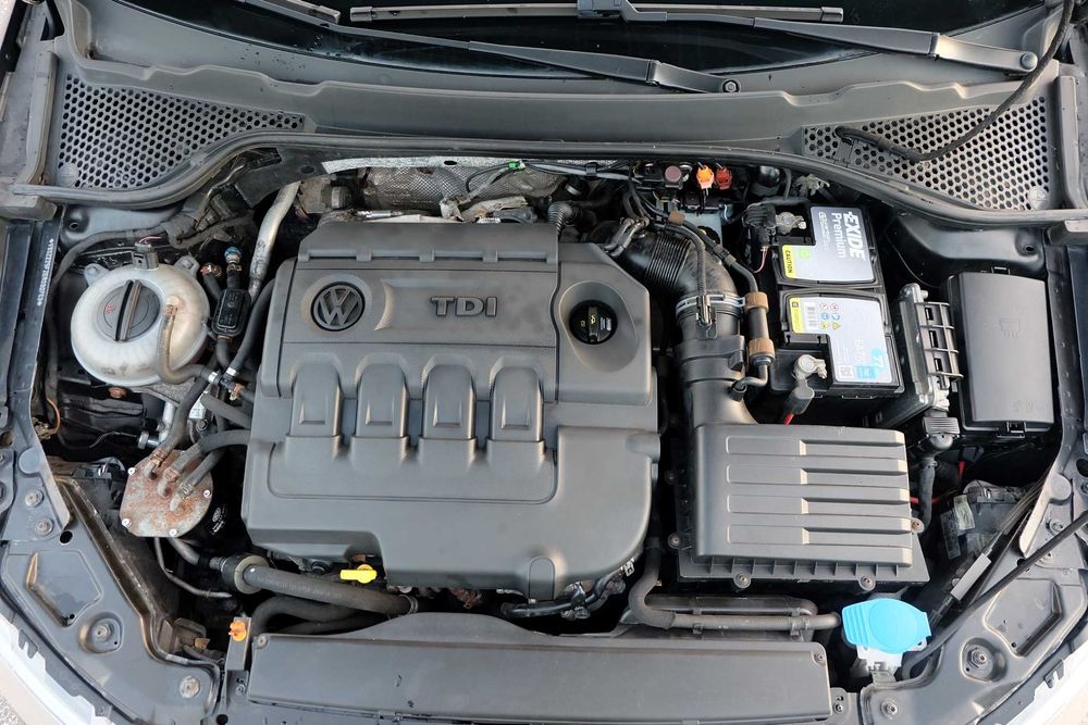 Seat Leon SC FR 2.0 TDI 150cv de 2013 com apenas 146 mil KM