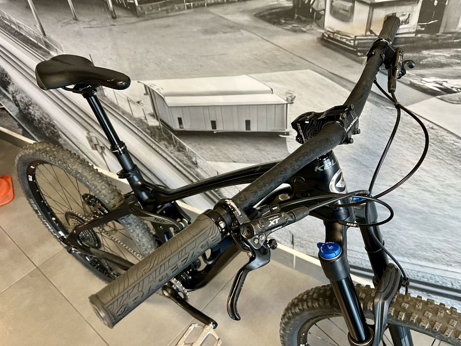 Kellys Eraser 90 karbon Enduro 160 rozm M Fox 36 DT Swiss XT
