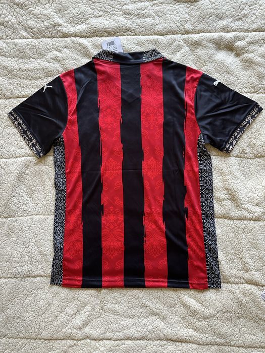 Camisola AC Milan edicao especial
