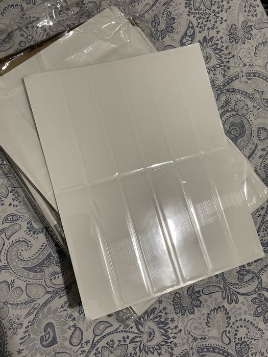 Plytki samoprzylepne peel and stick