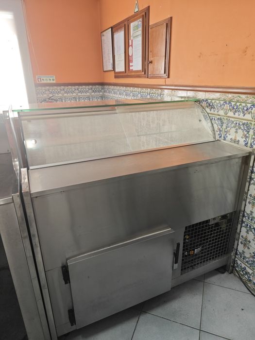 Balcões Refrigerados para Café – Oportunidade