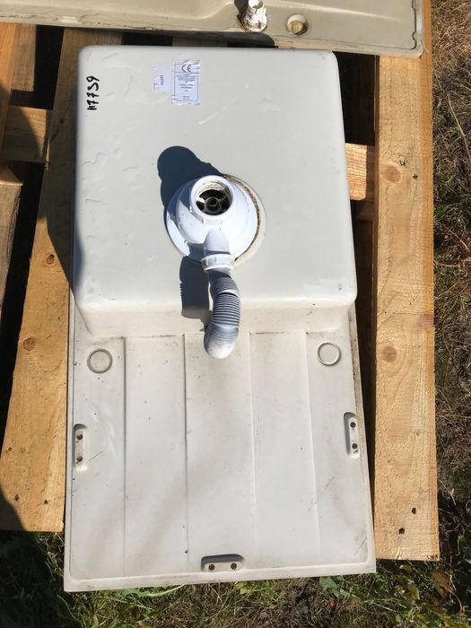 Zlew kuchenny w dobrym stanie zlewozmywak