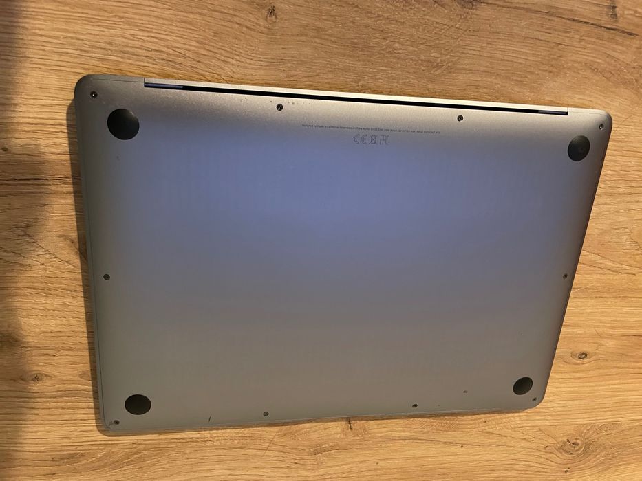 MacBook Air (Retina, 13-inch,2018) A1932, 8 RAM, 256 dysk