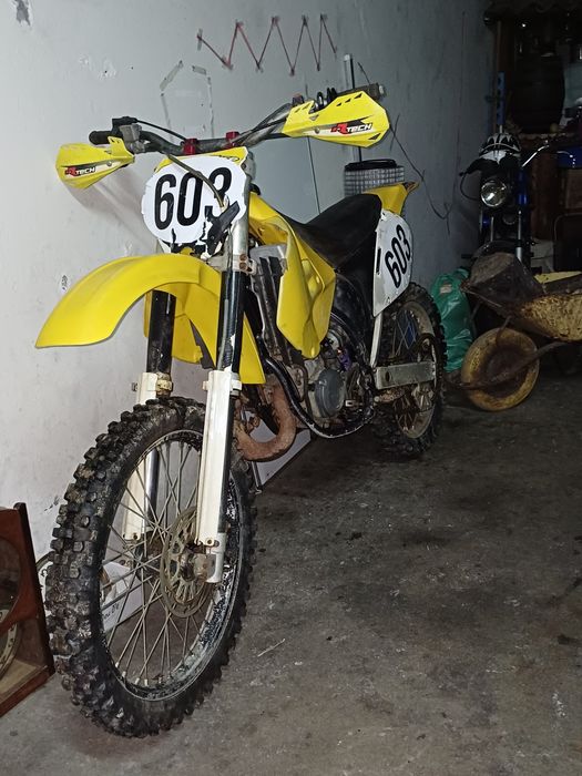 Suzuki rm 125 98