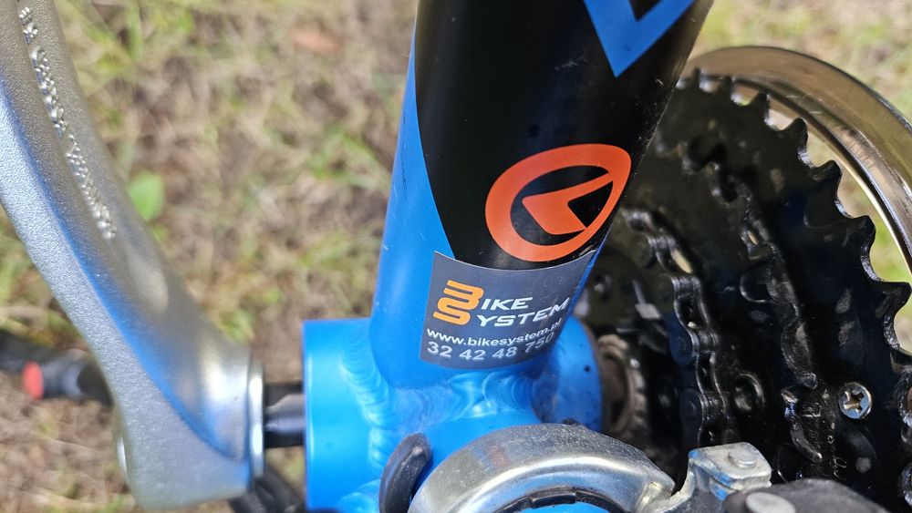 Rower młodzieżowy Kellys Kiter 24" – amortyzator, Shimano, błotniki