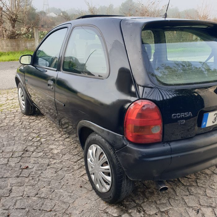 Opel Corsa B 1.5 TD sport como novo valor negociável