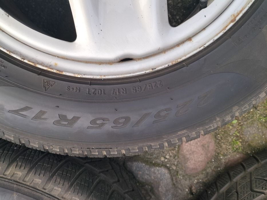 Opony Pirelli Scorpion zimowe 225/65 R17