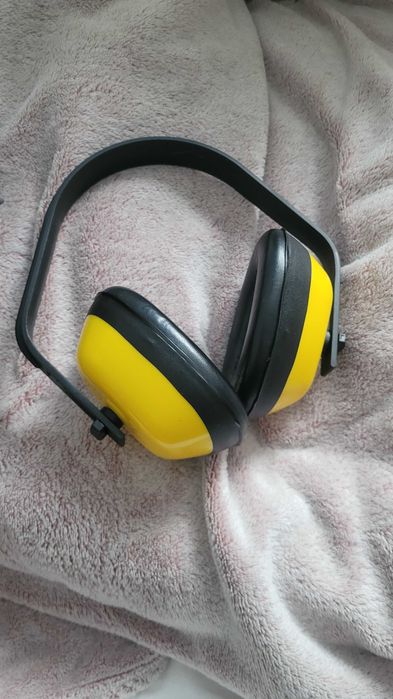 Шумозахисні навушники