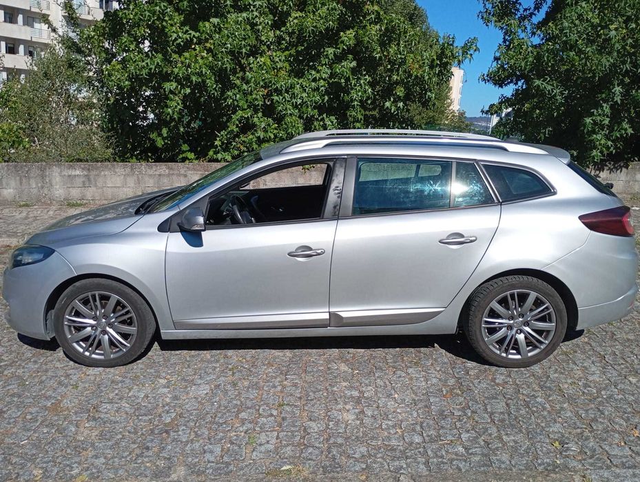 Renault Mégane 3 Sport Tourer 1.5 dCi GT Line — 2010 - Nacional — photo 3