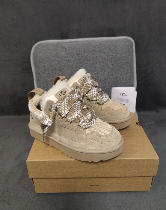 UGG Lowmel Sand 37