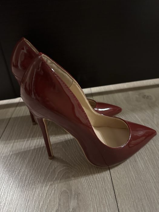 Туфли бордовые 35