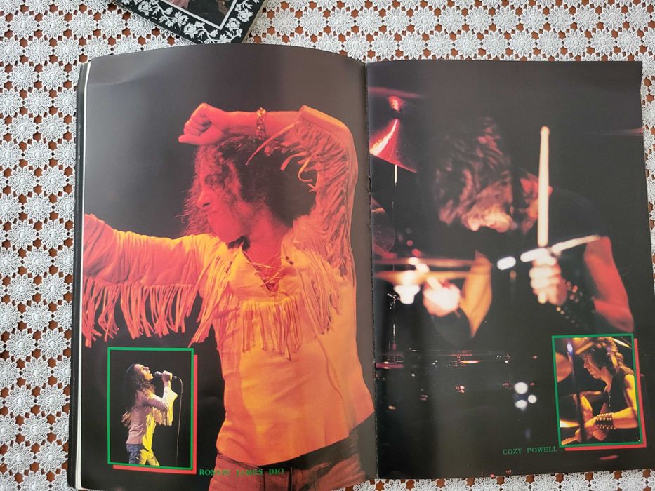 Rainbow dwa Tour Books