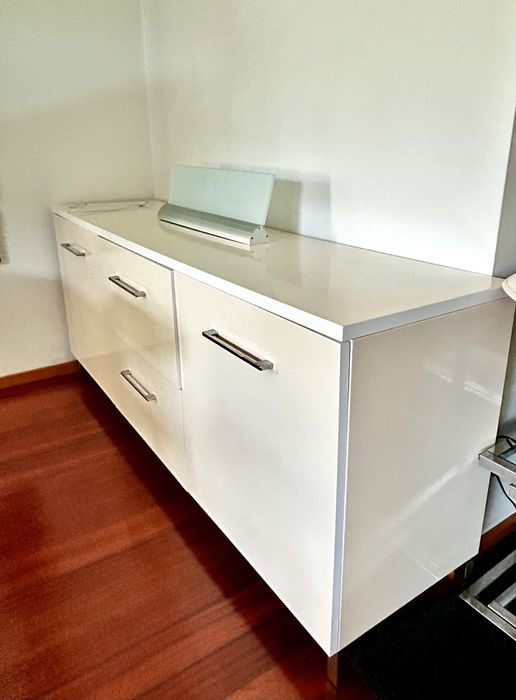 Aparador lacado branco