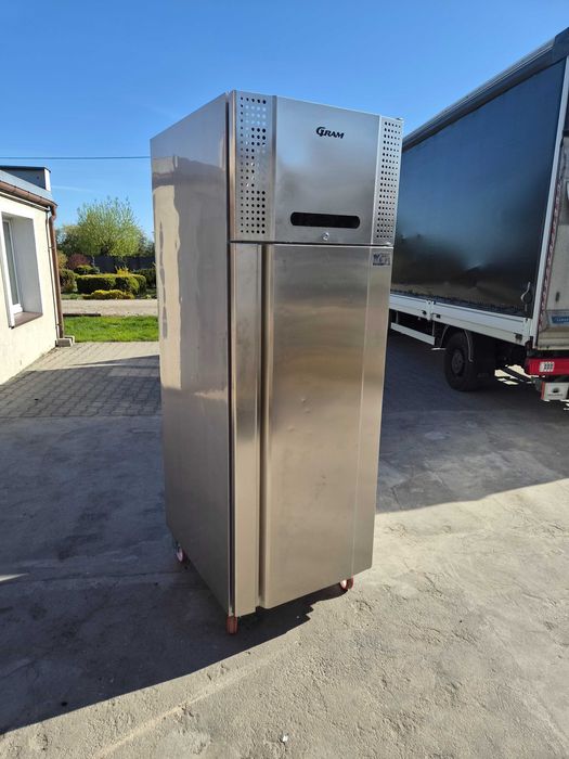 Szafa chłodnicza-Gastro NoFrost 700 l,chłodnia 2022 r.