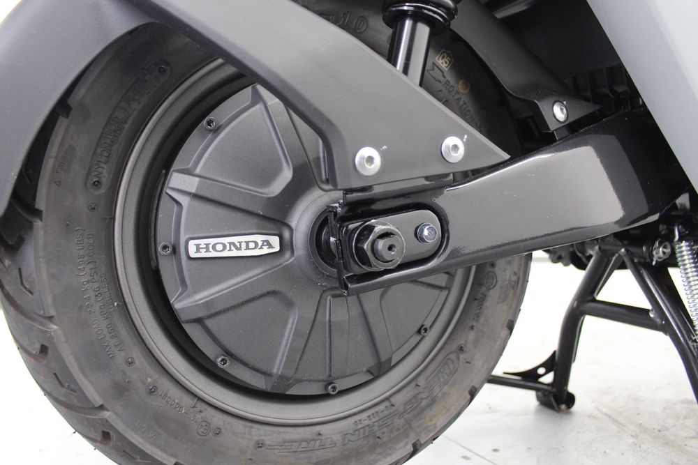 Honda EM-1e електроскутер