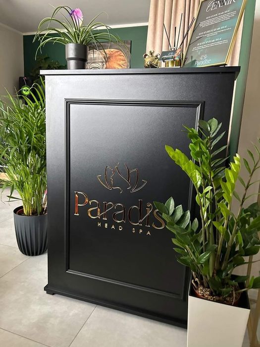 Recepcja kosmetyczna butik fryzjer lada DOSTEPNA OD RĘKI