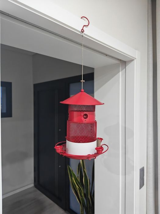 Comedor para pássaros novo