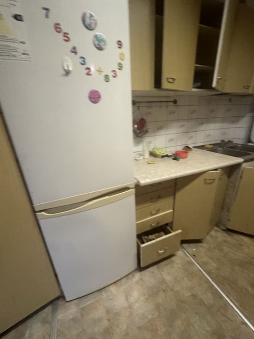 Oddam używane meble kuchenne i pokojowe elementy do wyboru