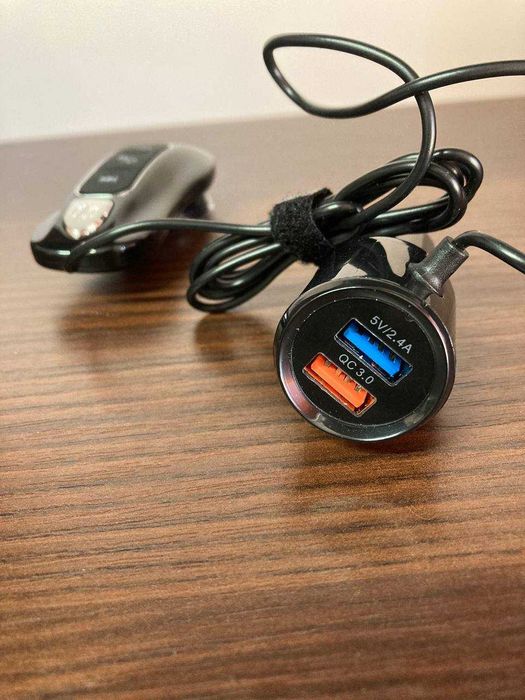 Автомобільний адаптер трансмітер та зарядний пристрій з Bluetooth та FM-радіо