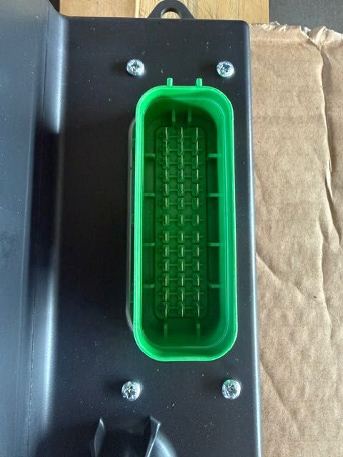 Isuzu Engine Control Module (ECM/ECU)4LE1 T3 module sterownik silnika