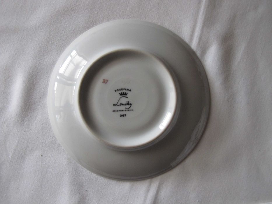Serviço café Josefina
Loucky, Czechoslovakia 067 – Antigo / Vintage