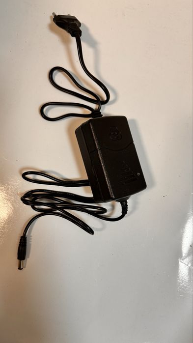 Блок живлення 12В 2А вольт зарядний пристрій